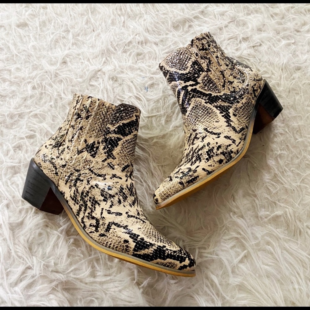 Western style studded bootie